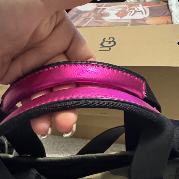 Aldo Camouflage and Black Messenger Bag - Picture 3 of 6